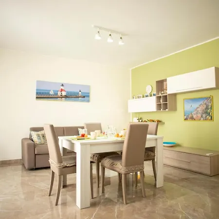 Danipa House Apartment *