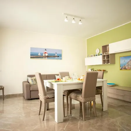 Apartment Danipa House *